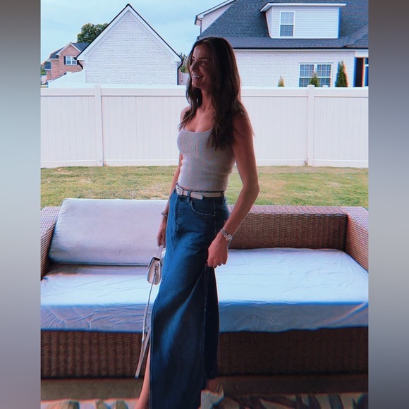 Meet your Posher, Leah - Picture 2 of 5